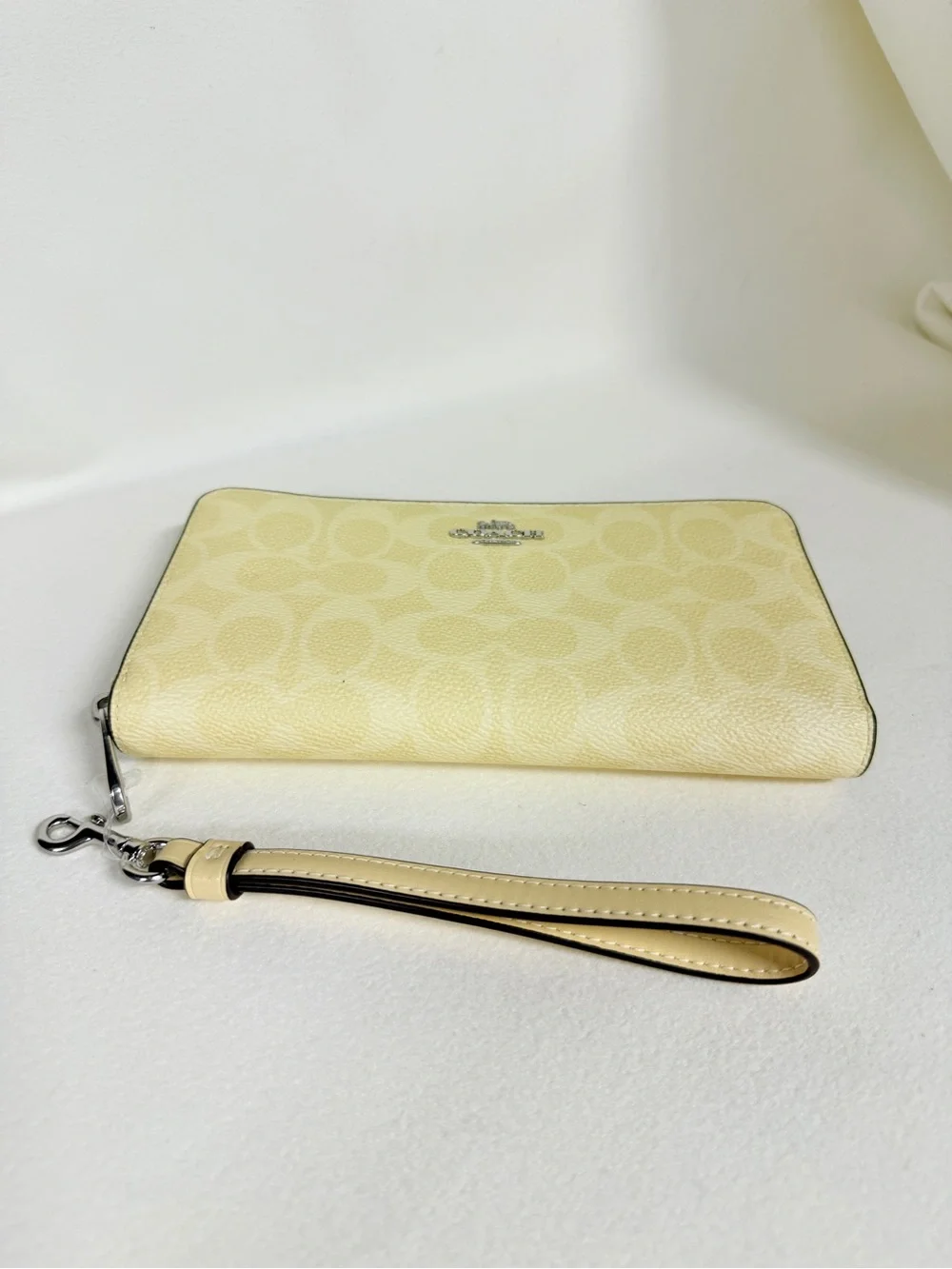 Coach Butter Yellow Long Zip Around Wallet In Signature Canvas Bag Purse cw778